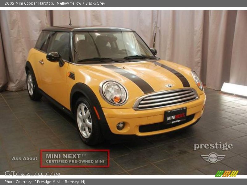 Mellow Yellow / Black/Grey 2009 Mini Cooper Hardtop