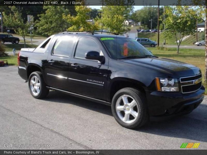 Black / Ebony 2007 Chevrolet Avalanche LTZ 4WD