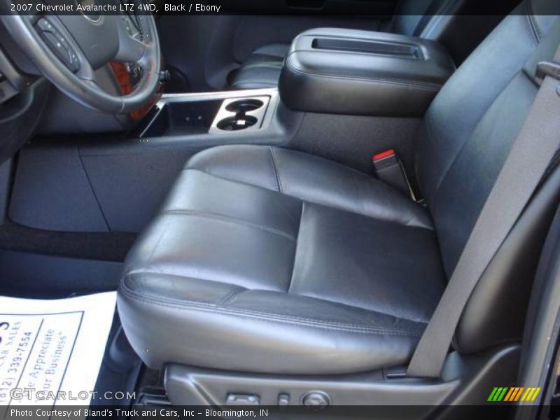 Black / Ebony 2007 Chevrolet Avalanche LTZ 4WD