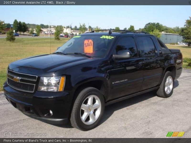 Black / Ebony 2007 Chevrolet Avalanche LTZ 4WD