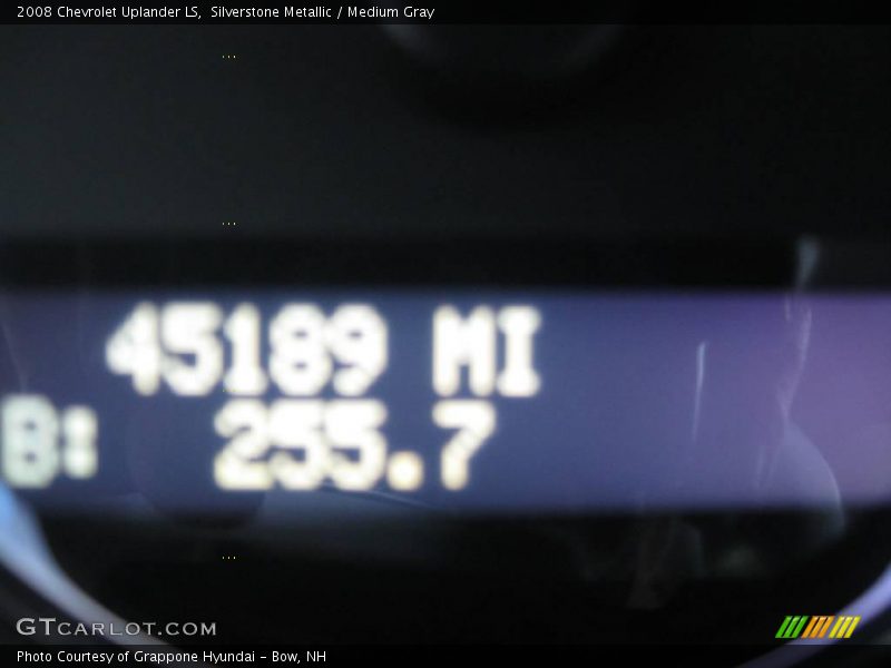 Silverstone Metallic / Medium Gray 2008 Chevrolet Uplander LS