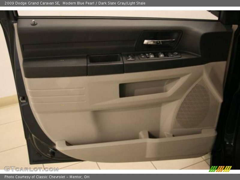 Modern Blue Pearl / Dark Slate Gray/Light Shale 2009 Dodge Grand Caravan SE