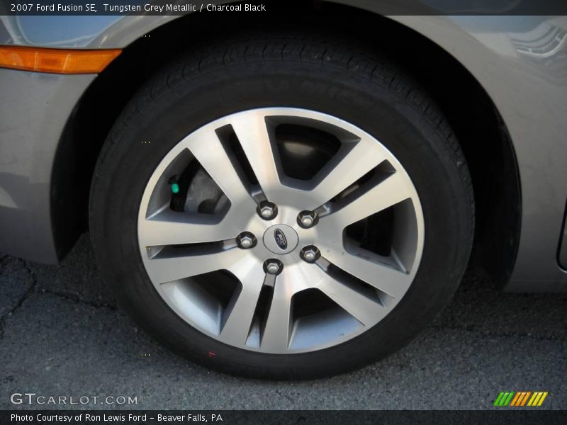 Tungsten Grey Metallic / Charcoal Black 2007 Ford Fusion SE