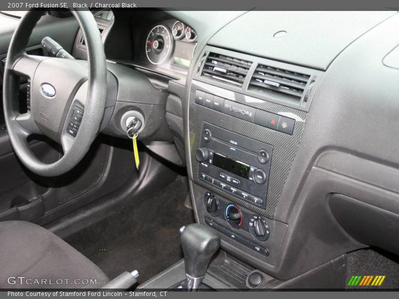 Black / Charcoal Black 2007 Ford Fusion SE