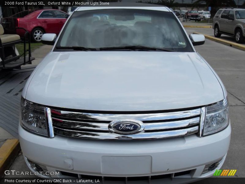 Oxford White / Medium Light Stone 2008 Ford Taurus SEL