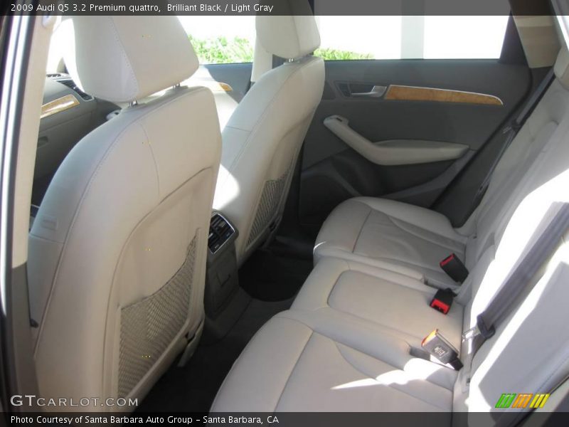 Brilliant Black / Light Gray 2009 Audi Q5 3.2 Premium quattro