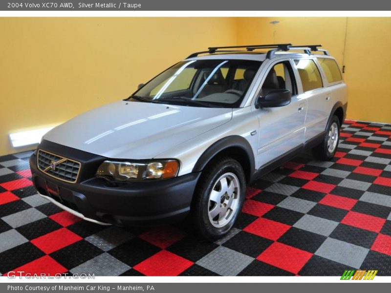 Silver Metallic / Taupe 2004 Volvo XC70 AWD