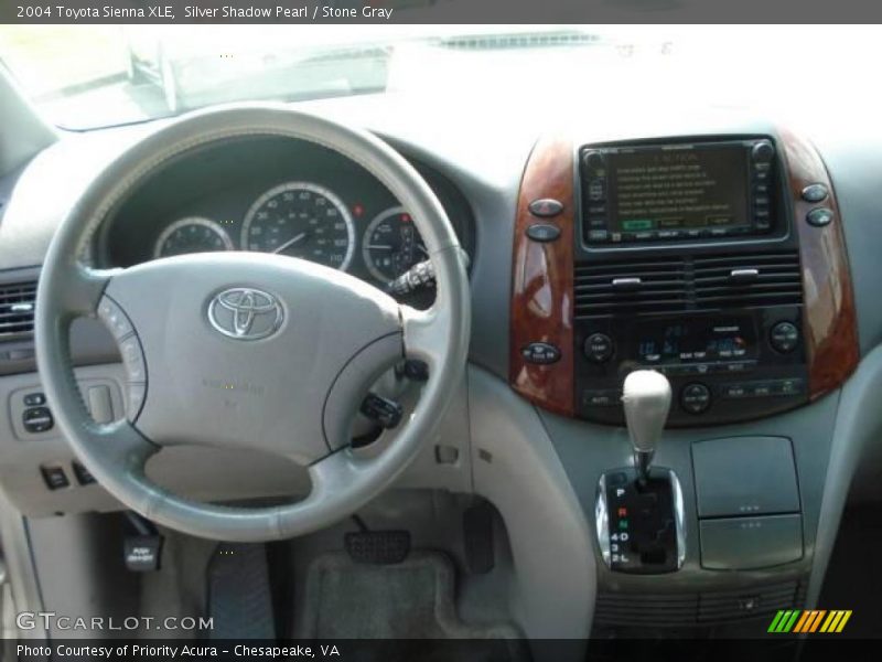Silver Shadow Pearl / Stone Gray 2004 Toyota Sienna XLE