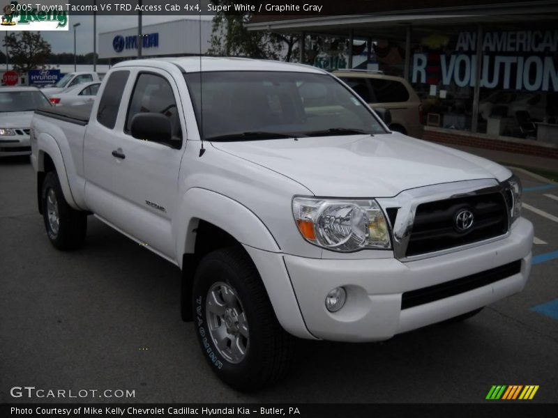 Super White / Graphite Gray 2005 Toyota Tacoma V6 TRD Access Cab 4x4