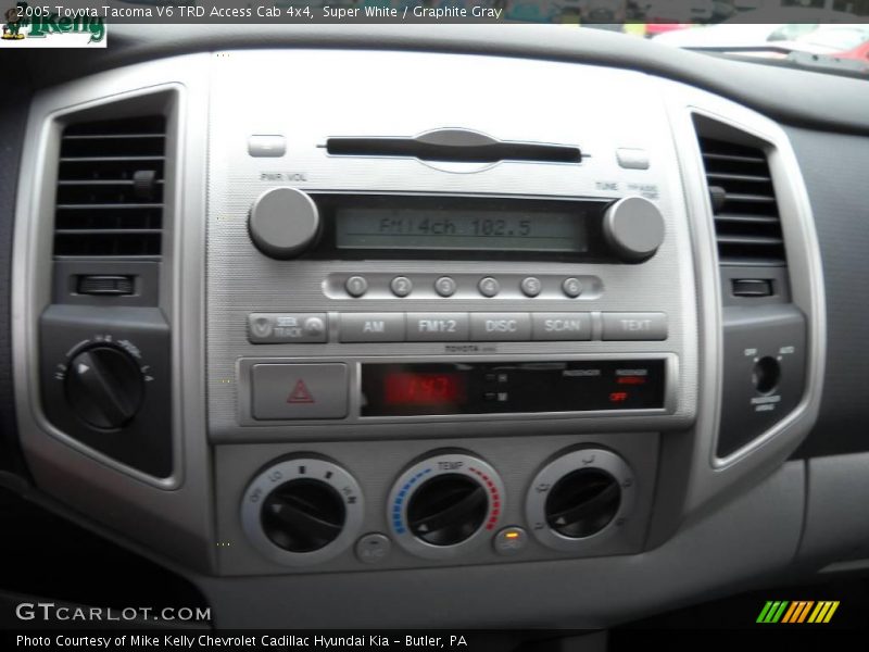 Super White / Graphite Gray 2005 Toyota Tacoma V6 TRD Access Cab 4x4
