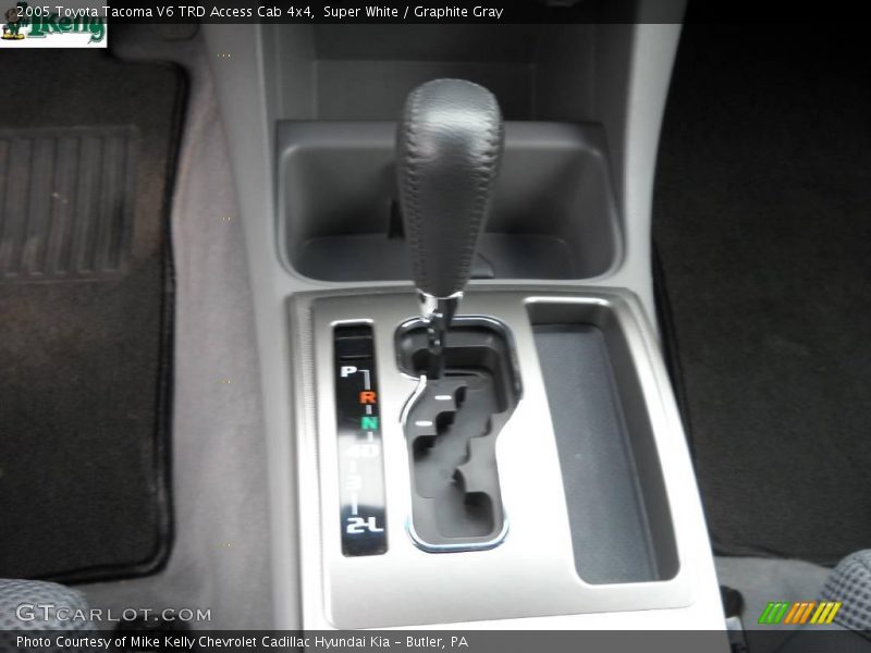 Super White / Graphite Gray 2005 Toyota Tacoma V6 TRD Access Cab 4x4