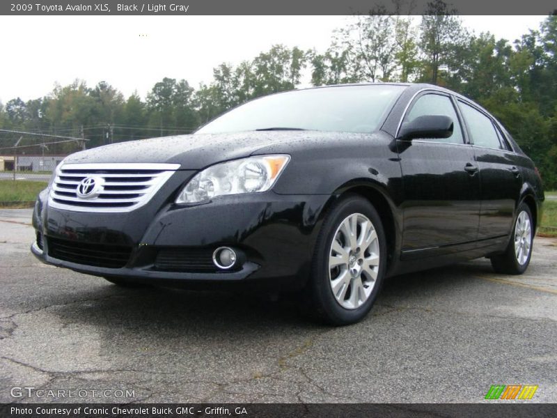 Black / Light Gray 2009 Toyota Avalon XLS