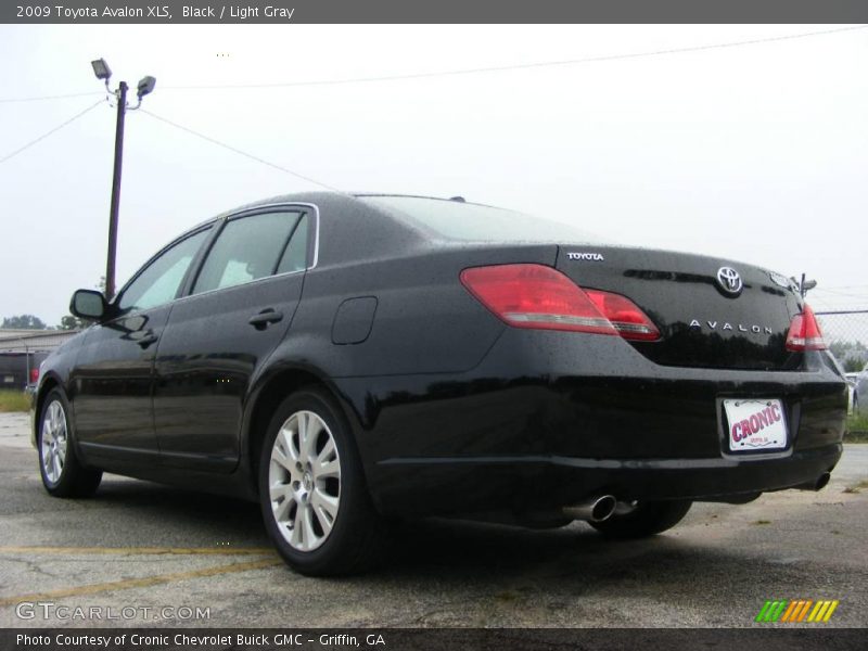 Black / Light Gray 2009 Toyota Avalon XLS