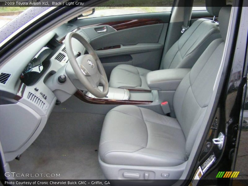 Black / Light Gray 2009 Toyota Avalon XLS