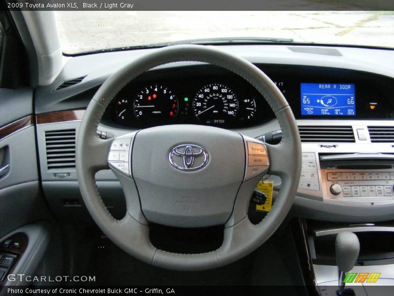 Black / Light Gray 2009 Toyota Avalon XLS