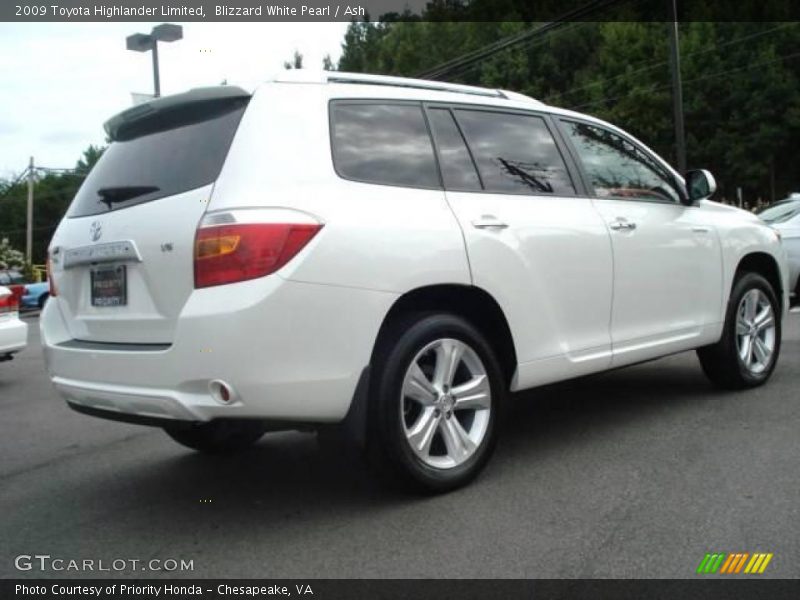 Blizzard White Pearl / Ash 2009 Toyota Highlander Limited