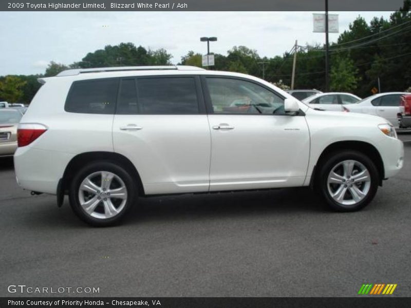 Blizzard White Pearl / Ash 2009 Toyota Highlander Limited