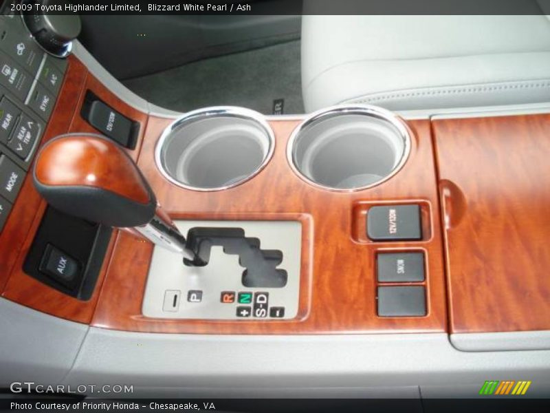 Blizzard White Pearl / Ash 2009 Toyota Highlander Limited