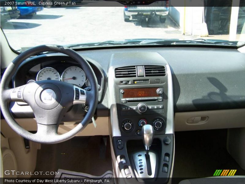 Cypress Green / Tan 2007 Saturn VUE