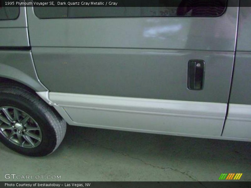 Dark Quartz Gray Metallic / Gray 1995 Plymouth Voyager SE