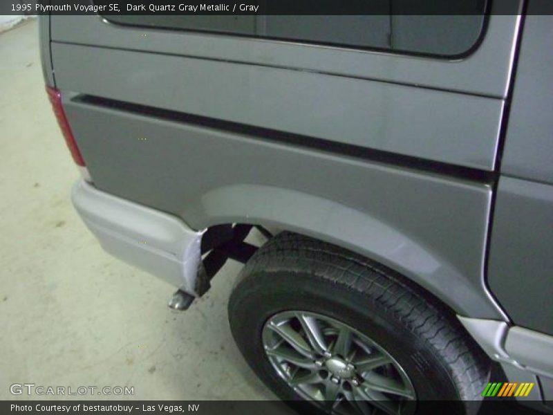 Dark Quartz Gray Metallic / Gray 1995 Plymouth Voyager SE