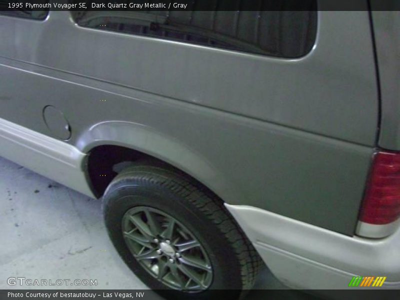 Dark Quartz Gray Metallic / Gray 1995 Plymouth Voyager SE