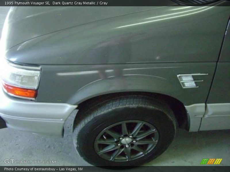 Dark Quartz Gray Metallic / Gray 1995 Plymouth Voyager SE