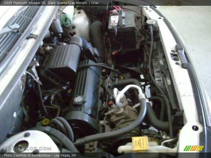 Dark Quartz Gray Metallic / Gray 1995 Plymouth Voyager SE
