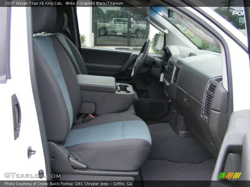 White / Graphite Black/Titanium 2007 Nissan Titan XE King Cab