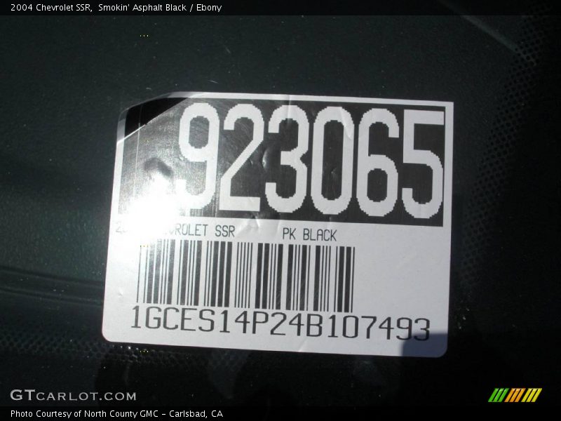 Smokin' Asphalt Black / Ebony 2004 Chevrolet SSR