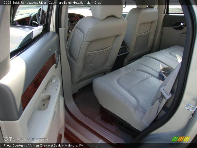 Cashmere Beige Metallic / Light Gray 2005 Buick Rendezvous Ultra