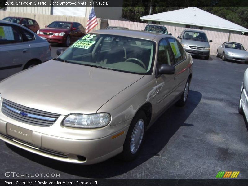 Light Driftwood Metallic / Neutral 2005 Chevrolet Classic