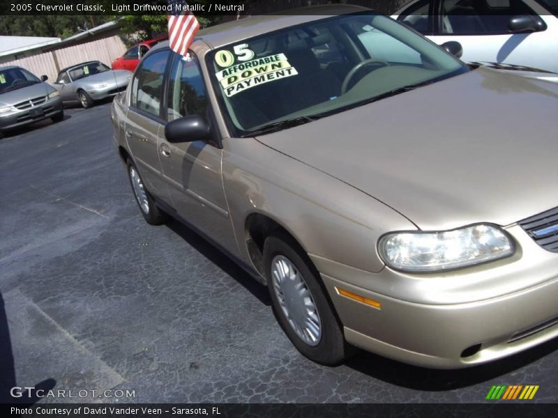 Light Driftwood Metallic / Neutral 2005 Chevrolet Classic