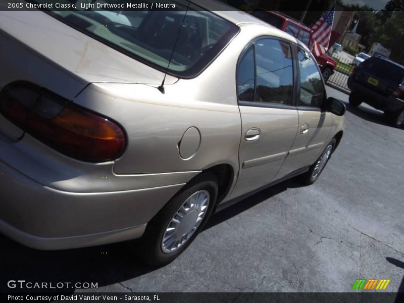Light Driftwood Metallic / Neutral 2005 Chevrolet Classic