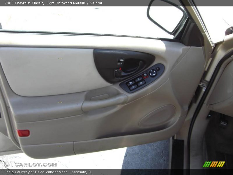 Light Driftwood Metallic / Neutral 2005 Chevrolet Classic