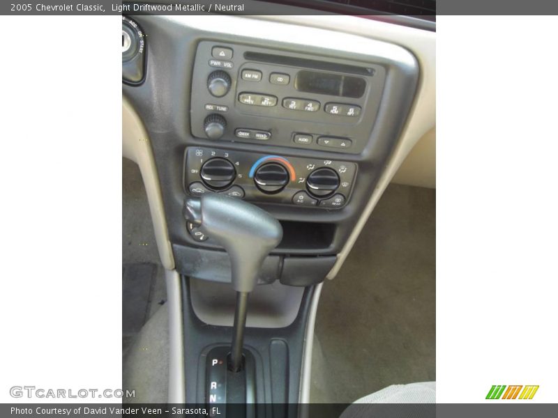 Light Driftwood Metallic / Neutral 2005 Chevrolet Classic
