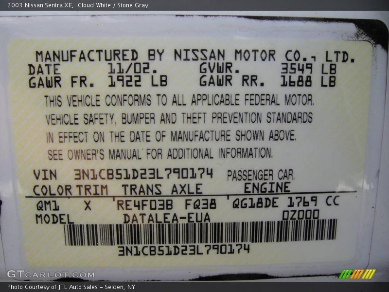 Cloud White / Stone Gray 2003 Nissan Sentra XE