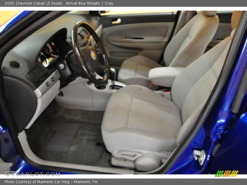 Arrival Blue Metallic / Gray 2005 Chevrolet Cobalt LS Sedan