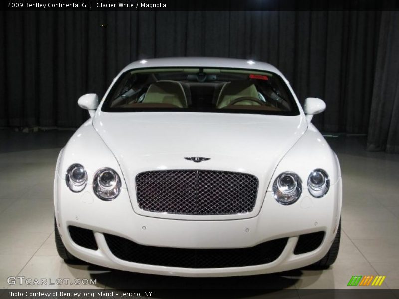Glacier White / Magnolia 2009 Bentley Continental GT