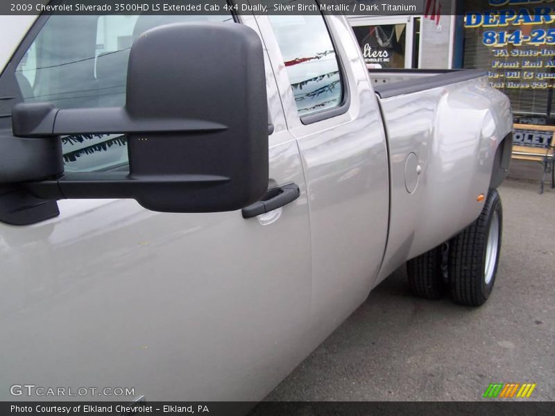 Silver Birch Metallic / Dark Titanium 2009 Chevrolet Silverado 3500HD LS Extended Cab 4x4 Dually