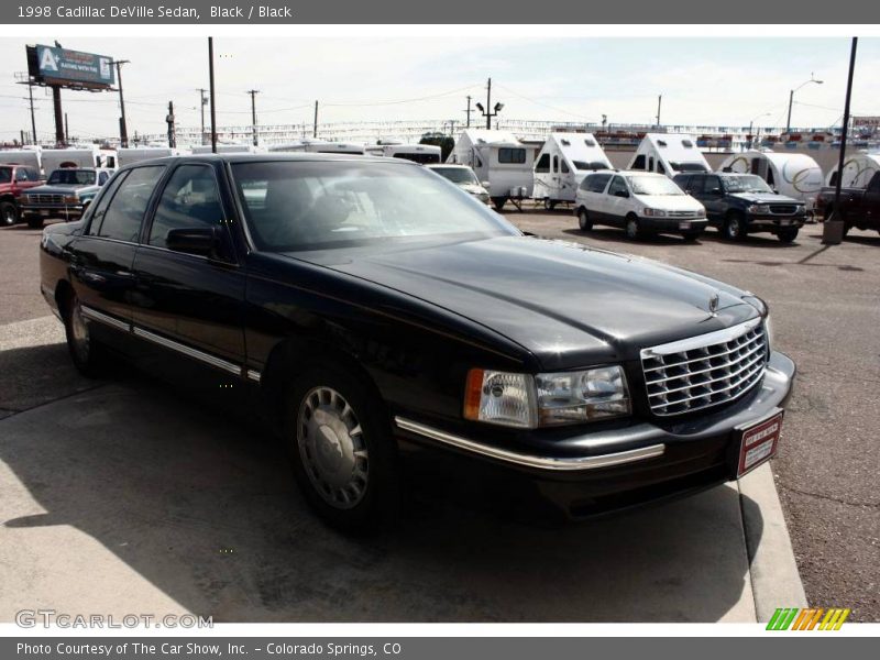 Black / Black 1998 Cadillac DeVille Sedan