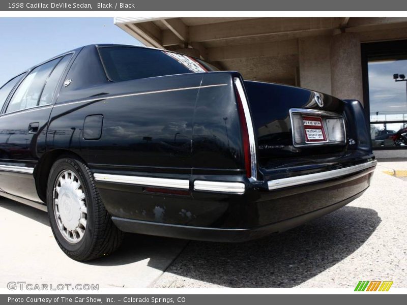 Black / Black 1998 Cadillac DeVille Sedan