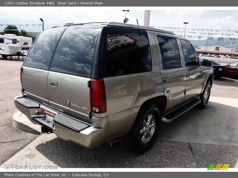 Silver Sand / Neutral Shale 2000 Cadillac Escalade 4WD
