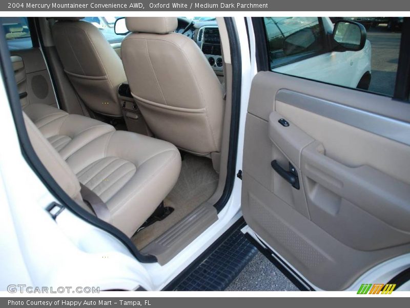 Oxford White / Medium Dark Parchment 2004 Mercury Mountaineer Convenience AWD