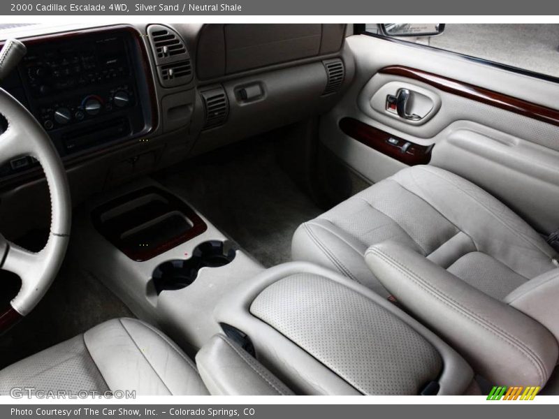 Silver Sand / Neutral Shale 2000 Cadillac Escalade 4WD