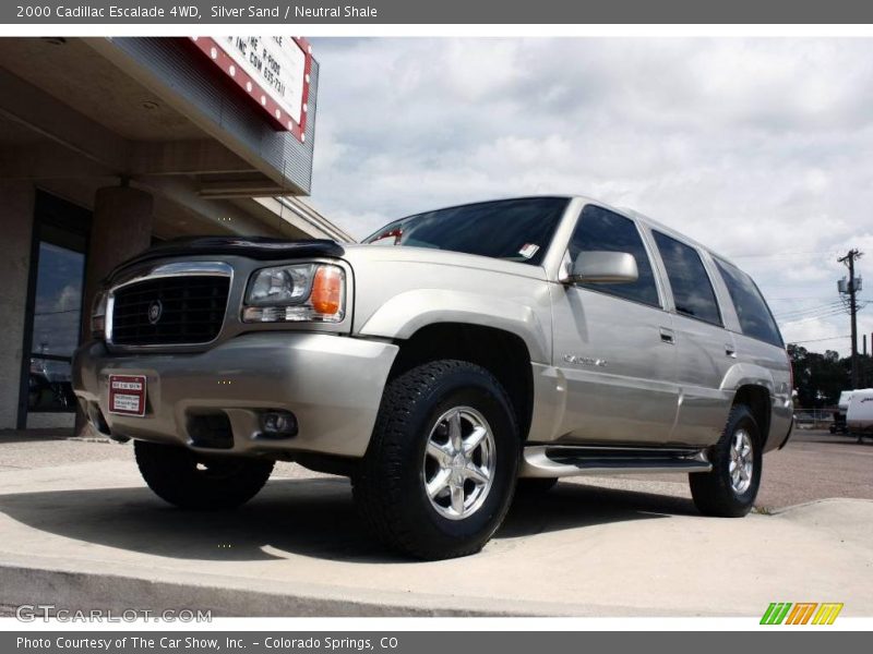 Silver Sand / Neutral Shale 2000 Cadillac Escalade 4WD