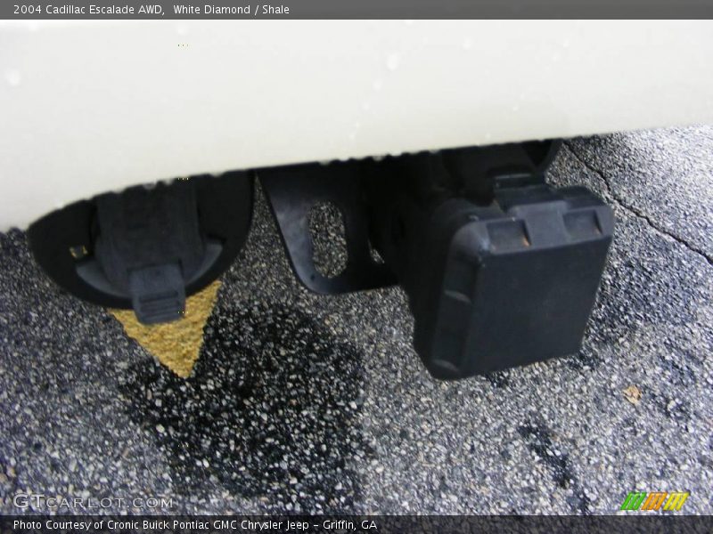 White Diamond / Shale 2004 Cadillac Escalade AWD