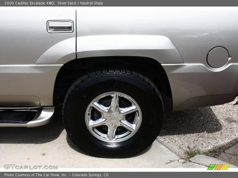 Silver Sand / Neutral Shale 2000 Cadillac Escalade 4WD