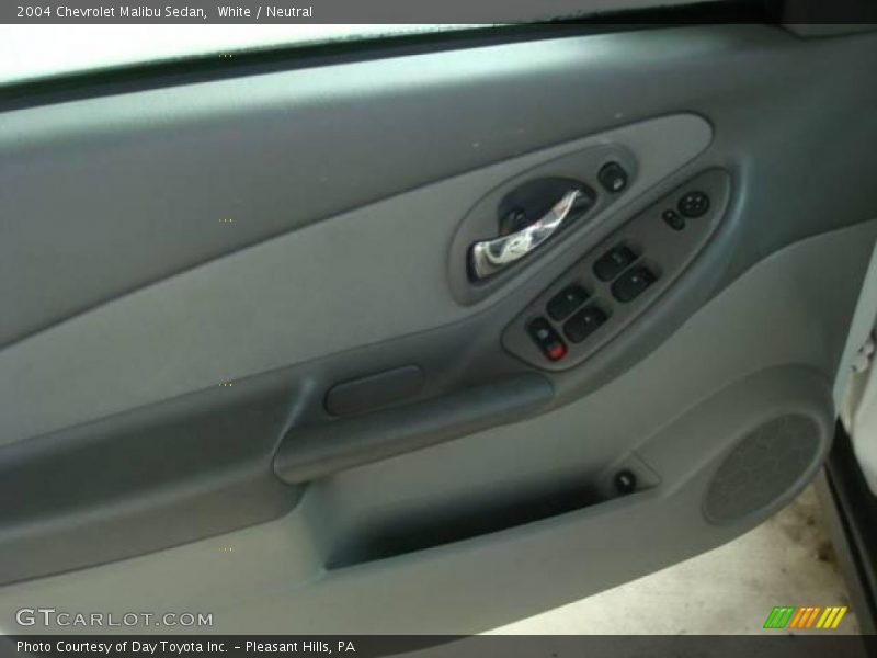 White / Neutral 2004 Chevrolet Malibu Sedan