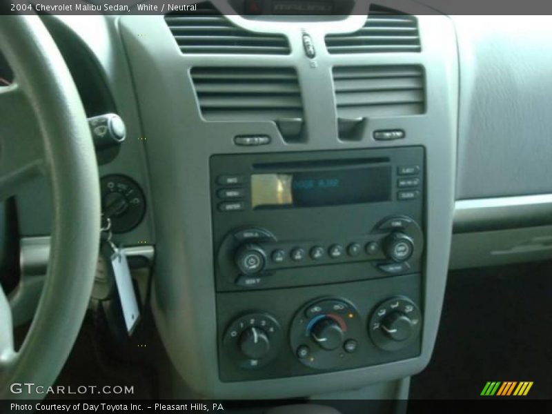 White / Neutral 2004 Chevrolet Malibu Sedan